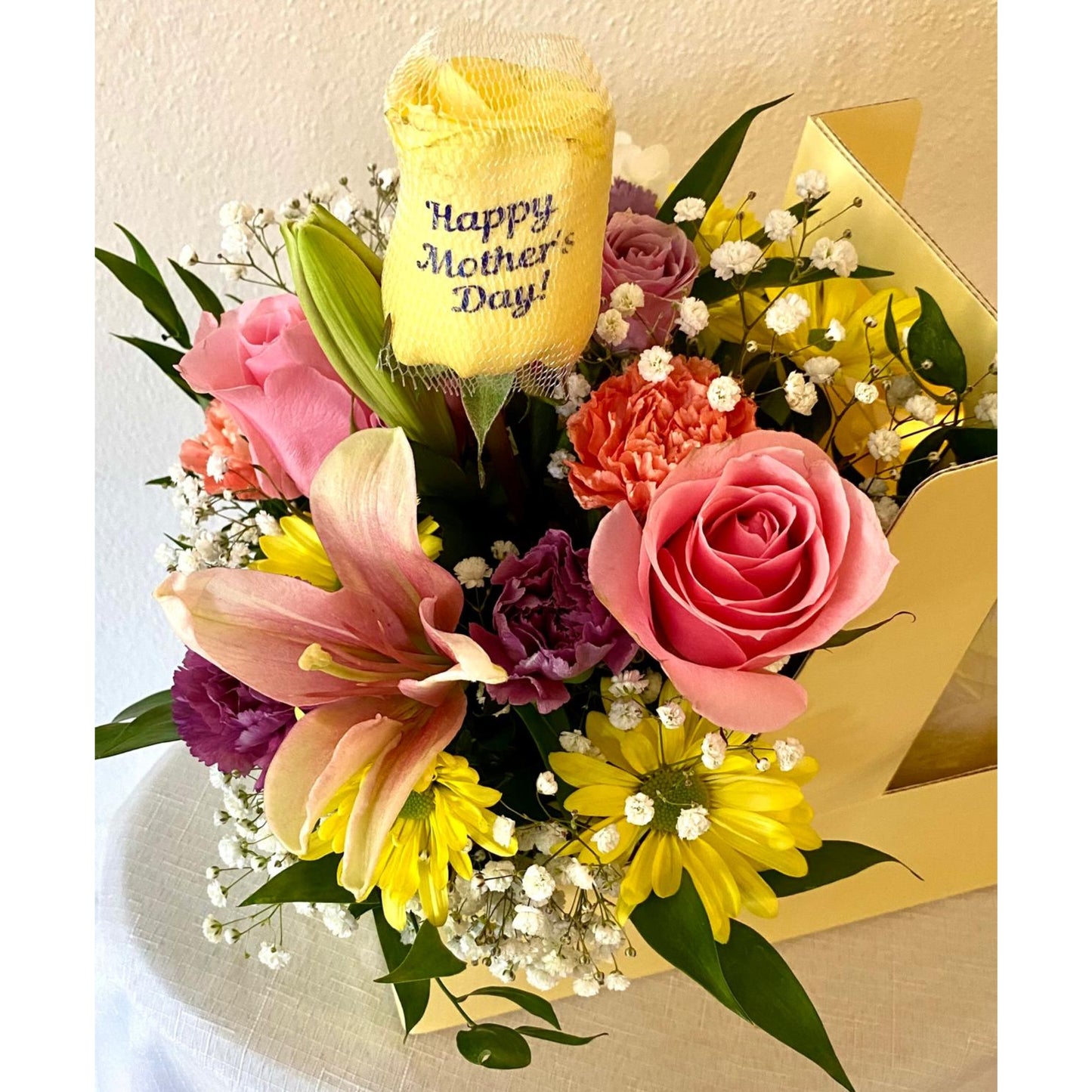 Cake & Flowers Giftbox